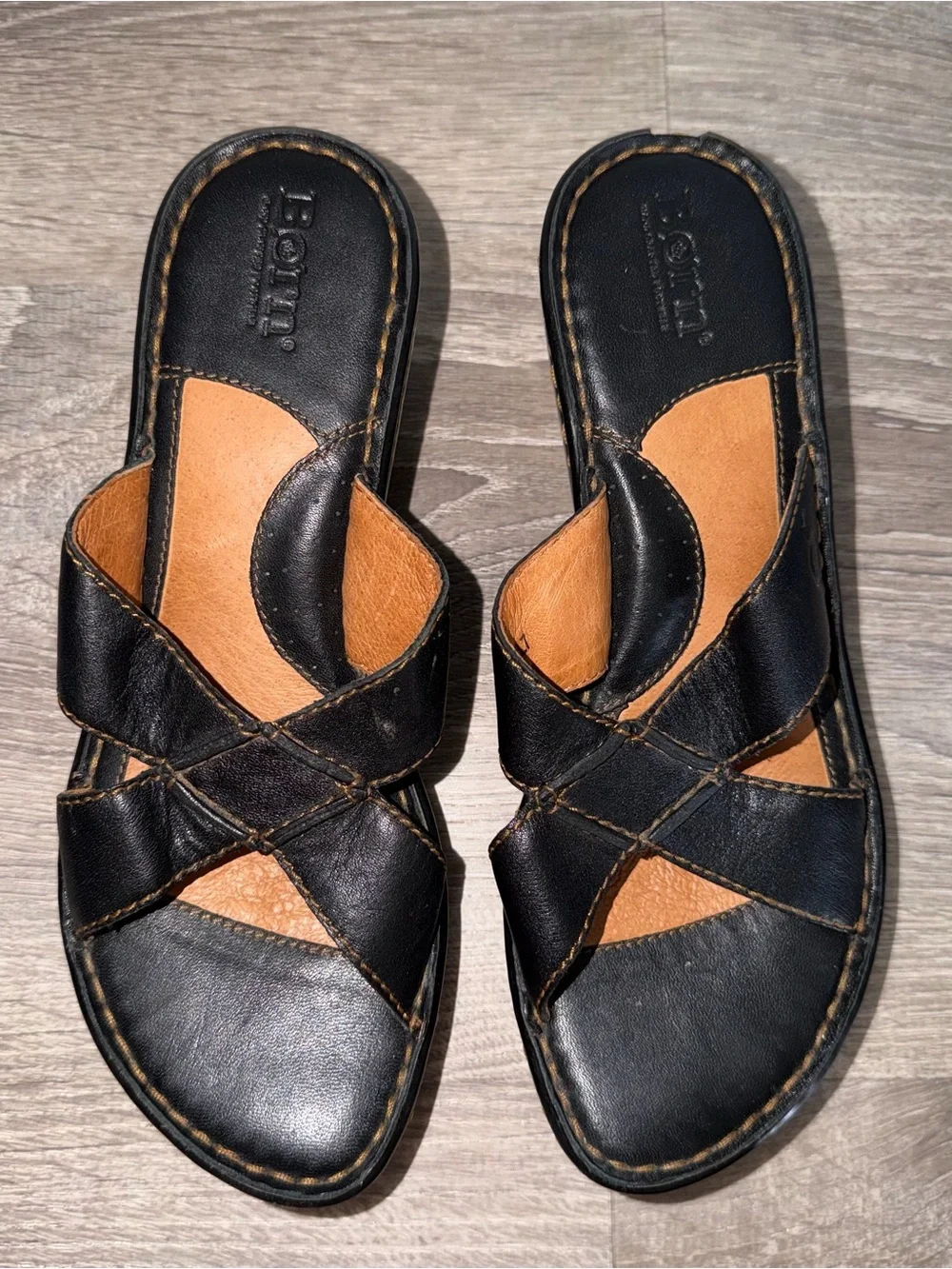 Born Black Leather upper crossover slip on Slide Sandals 7